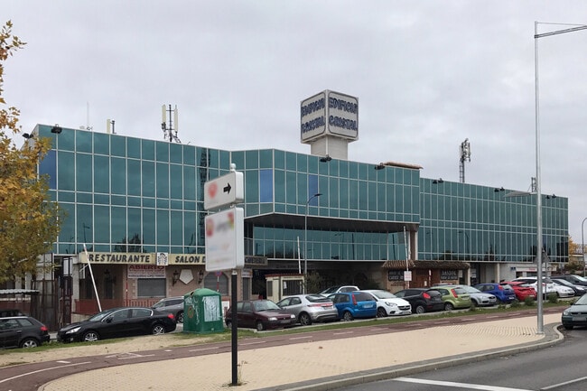 Más detalles de Avenida Somosierra, 12, San Sebastián de los Reyes - Local en alquiler