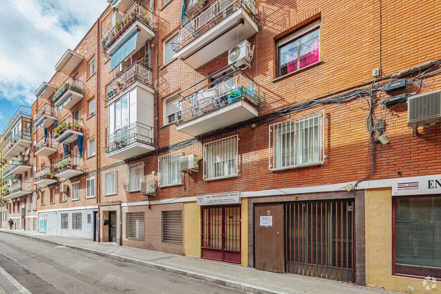 Calle De Carlos Rubio, 4, Madrid, Madrid en venta - Foto del edificio - Imagen 2 de 2