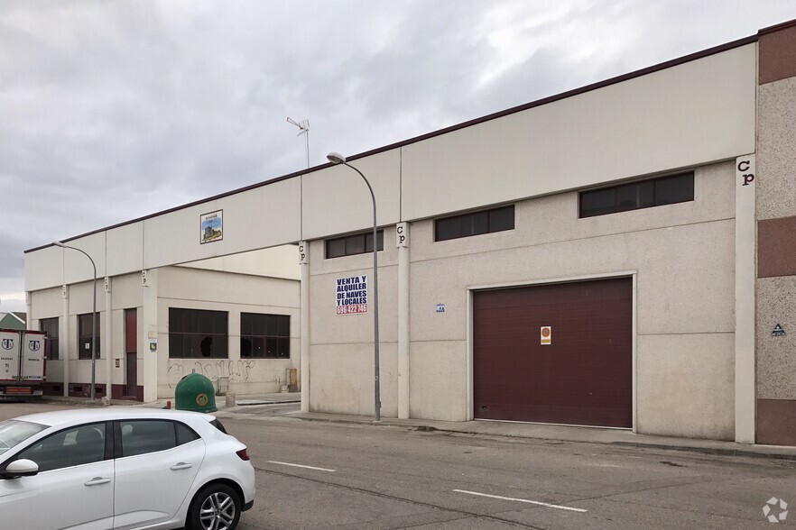 Calle la Cuesta de la Reina, 29, Seseña, Toledo en venta - Foto del edificio - Imagen 2 de 4