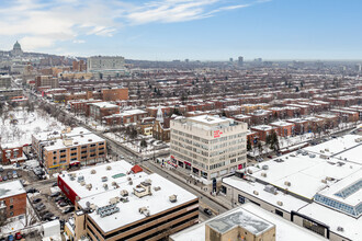 6600 Ch De La Côte-Des-Neiges, Montréal, QC - VISTA AÉREA  vista de mapa