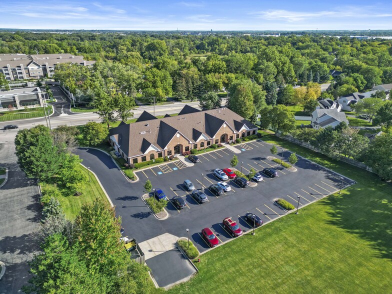 6475 Washington St, Gurnee, IL en venta - Foto del edificio - Imagen 2 de 46