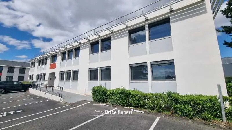 Oficina en Rillieux-la-Pape en alquiler - Foto del edificio - Imagen 1 de 1