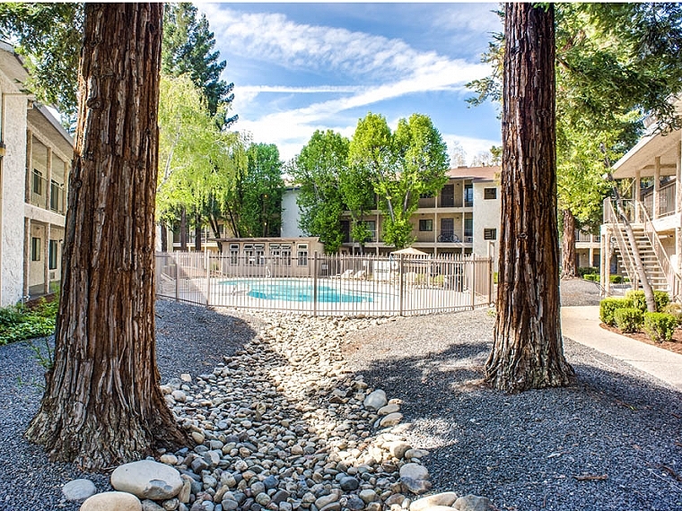 555 Nord Ave, Chico, CA en venta - Foto del edificio - Imagen 3 de 65