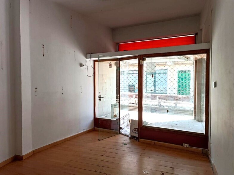 Local en Pontevedra en venta - Foto del edificio - Imagen 3 de 11