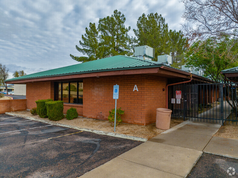 15648 N 35th Ave, Phoenix, AZ en alquiler - Foto del edificio - Imagen 1 de 3