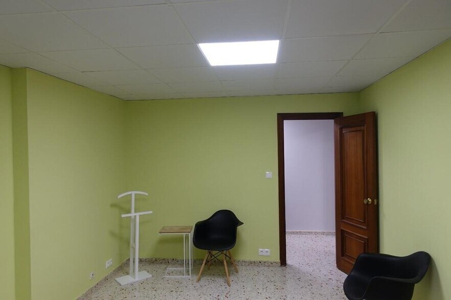 Oficina en Ponferrada, León en alquiler - Foto del edificio - Imagen 2 de 11