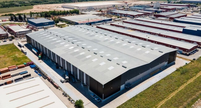 Más detalles de Calle Francisco Medina Mendoza, 46, Cabanillas del Campo - Nave en alquiler