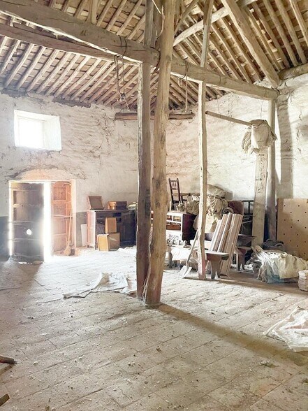 Local en Palaciosrubios en venta - Foto del edificio - Imagen 2 de 4