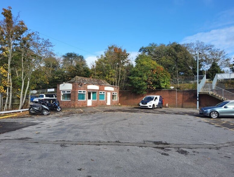 Station Parade, Virginia Water en alquiler - Foto del edificio - Imagen 2 de 2