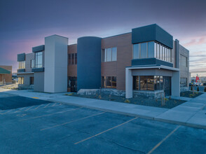 2810 W Clearwater Rd, Kennewick, WA en alquiler Foto del edificio- Imagen 2 de 16