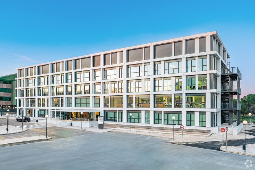 Camino Cerro de los Gamos, 1, Pozuelo de Alarcón, Madrid en alquiler - Foto del edificio - Imagen 1 de 20