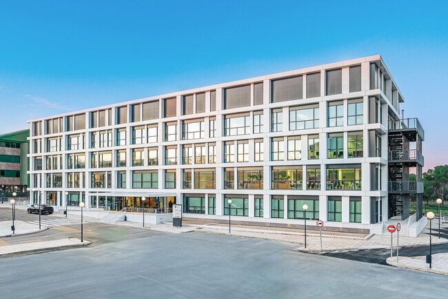 Más detalles de Camino Cerro de los Gamos, 1, Pozuelo de Alarcón - Oficina en alquiler