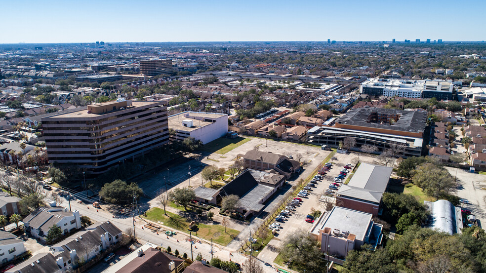 1910 Bering Dr, Houston, TX en venta - Foto del edificio - Imagen 2 de 7