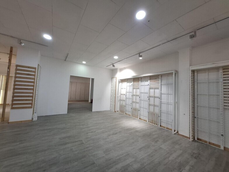 Local en Ontinyent, Valencia en alquiler - Foto del interior - Imagen 2 de 4