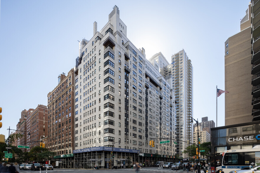 400 E 57th St, New York, NY en alquiler - Foto del edificio - Imagen 1 de 5