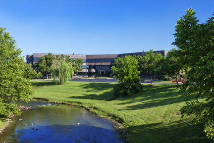 950 Breckenridge Ln, Louisville, KY en alquiler - Foto del edificio - Imagen 1 de 3