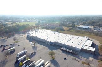 Más detalles de 1229 NW Evangeline Trwy, Lafayette, LA - Nave en venta