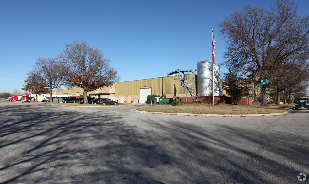 10001 Industrial Blvd, Lenexa, KS en venta - Foto principal - Imagen 2 de 2