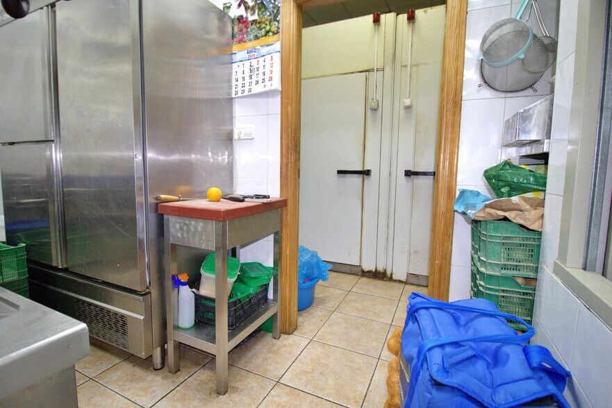 Local en Elche, Alicante en venta - Foto del edificio - Imagen 3 de 42