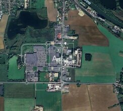 Varennes-sur-Seine, SEM - Aérea  vista de mapa