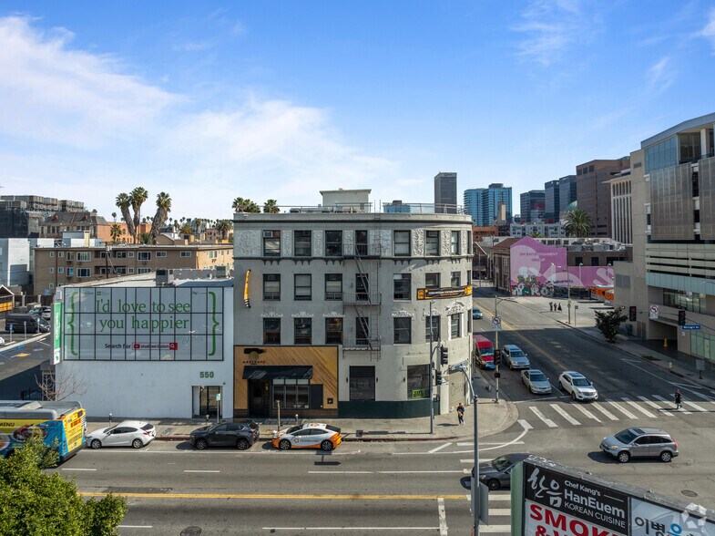 3923 W 6th St, Los Angeles, CA en alquiler - Foto del edificio - Imagen 3 de 12