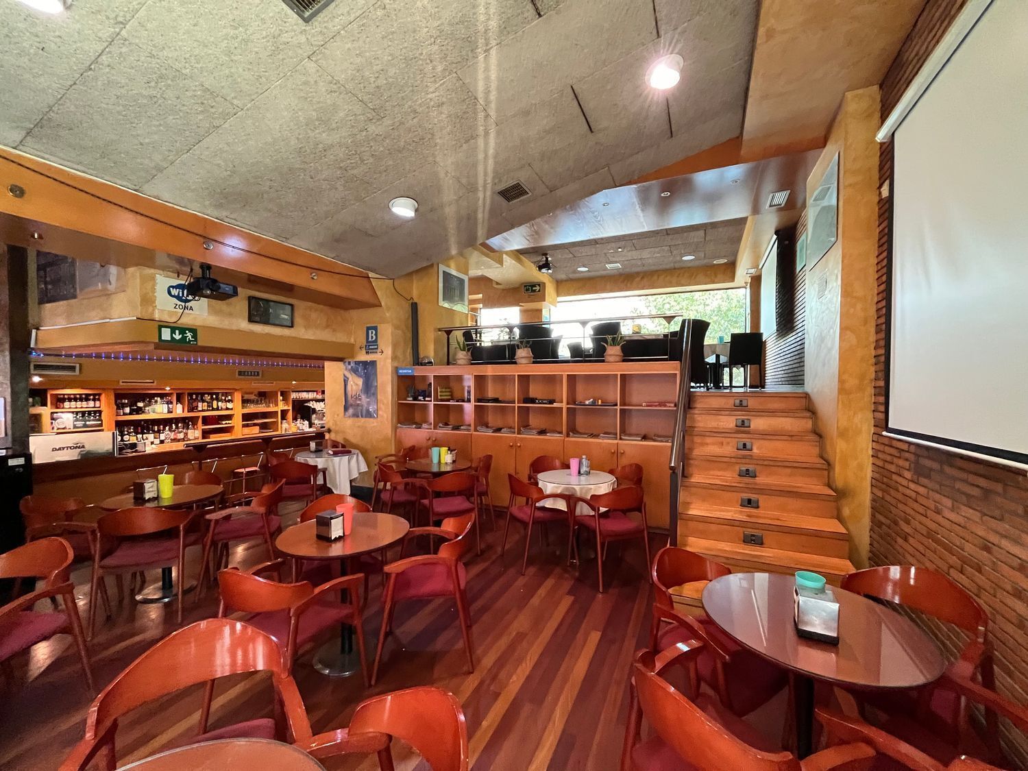 Local en Vigo, Pontevedra en alquiler Foto del edificio- Imagen 1 de 28