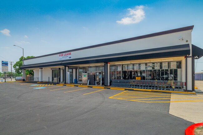Más detalles de 1568 Austin Hwy, San Antonio, TX - Local en alquiler