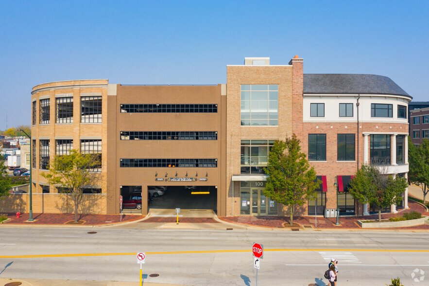 100 Illinois St, St Charles, IL en alquiler - Foto del edificio - Imagen 2 de 3