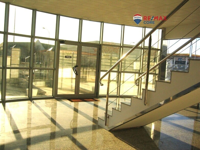 Local en Almendralejo, Badajoz en alquiler - Vestíbulo - Imagen 2 de 24