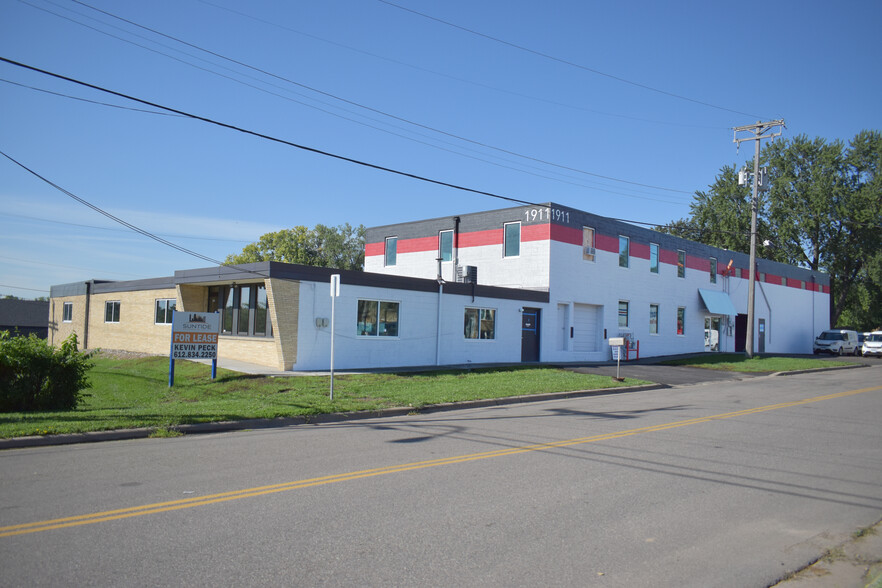 1911 Rice St, Roseville, MN en alquiler - Foto del edificio - Imagen 1 de 7