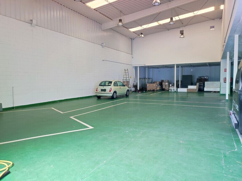 Nave en Culleredo en venta - Foto del edificio - Imagen 1 de 38