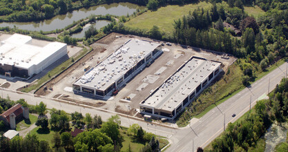 31 Performance Dr, Richmond Hill, ON - VISTA AÉREA  vista de mapa - Image1