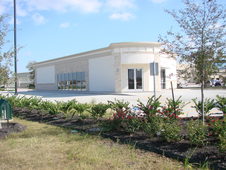 5550 Long Prairie Trce, Richmond, TX en alquiler - Foto del edificio - Imagen 1 de 3