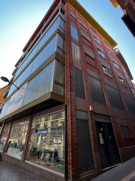 Calle Oncinellas, 3, Barbastro, Huesca en venta - Foto del edificio - Imagen 2 de 25