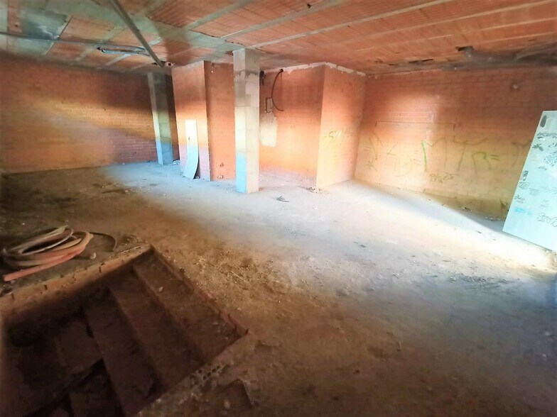 Local en Cáceres, Cáceres en alquiler - Foto del edificio - Imagen 2 de 4