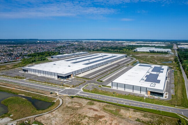 Más detalles de 10725 Louis St. Laurent Av, Milton, ON - Nave en alquiler