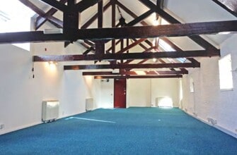 102A High St, Olney en alquiler Foto del interior- Imagen 2 de 2