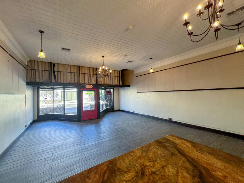 114 N 5th St, Alpine, TX en venta - Foto del interior - Imagen 2 de 29