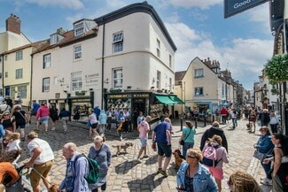 Más detalles de 112-113 Church St, Whitby - Local en venta