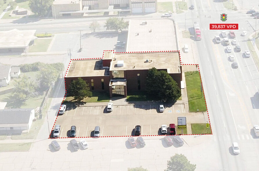 1222 10th St, Woodward, OK en venta - Foto del edificio - Imagen 3 de 18