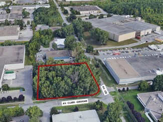 Más detalles de 18900 Ave Clark, Baie-d'Urfé, QC - Terreno en venta