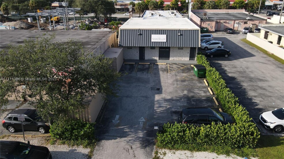 67 NW 166th St, North Miami Beach, FL en venta - Foto del edificio - Imagen 1 de 38