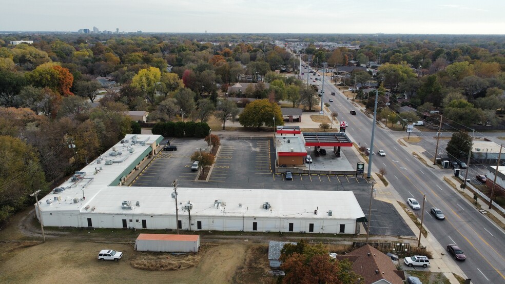 2706-2730 N. Amidon Ave., Wichita, KS en alquiler - Foto del edificio - Imagen 2 de 4