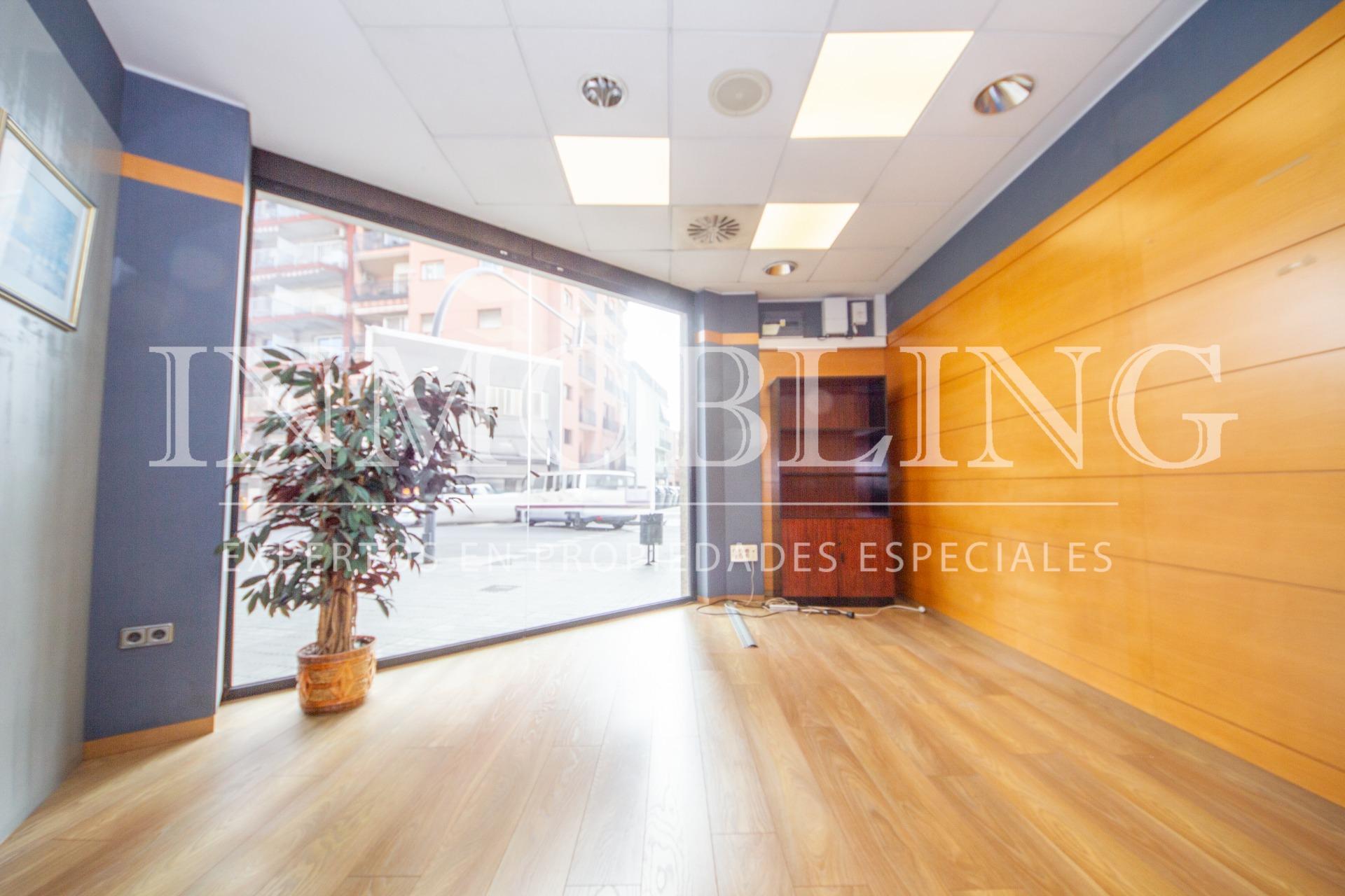 Local en Badalona, Barcelona en alquiler Foto principal- Imagen 1 de 6