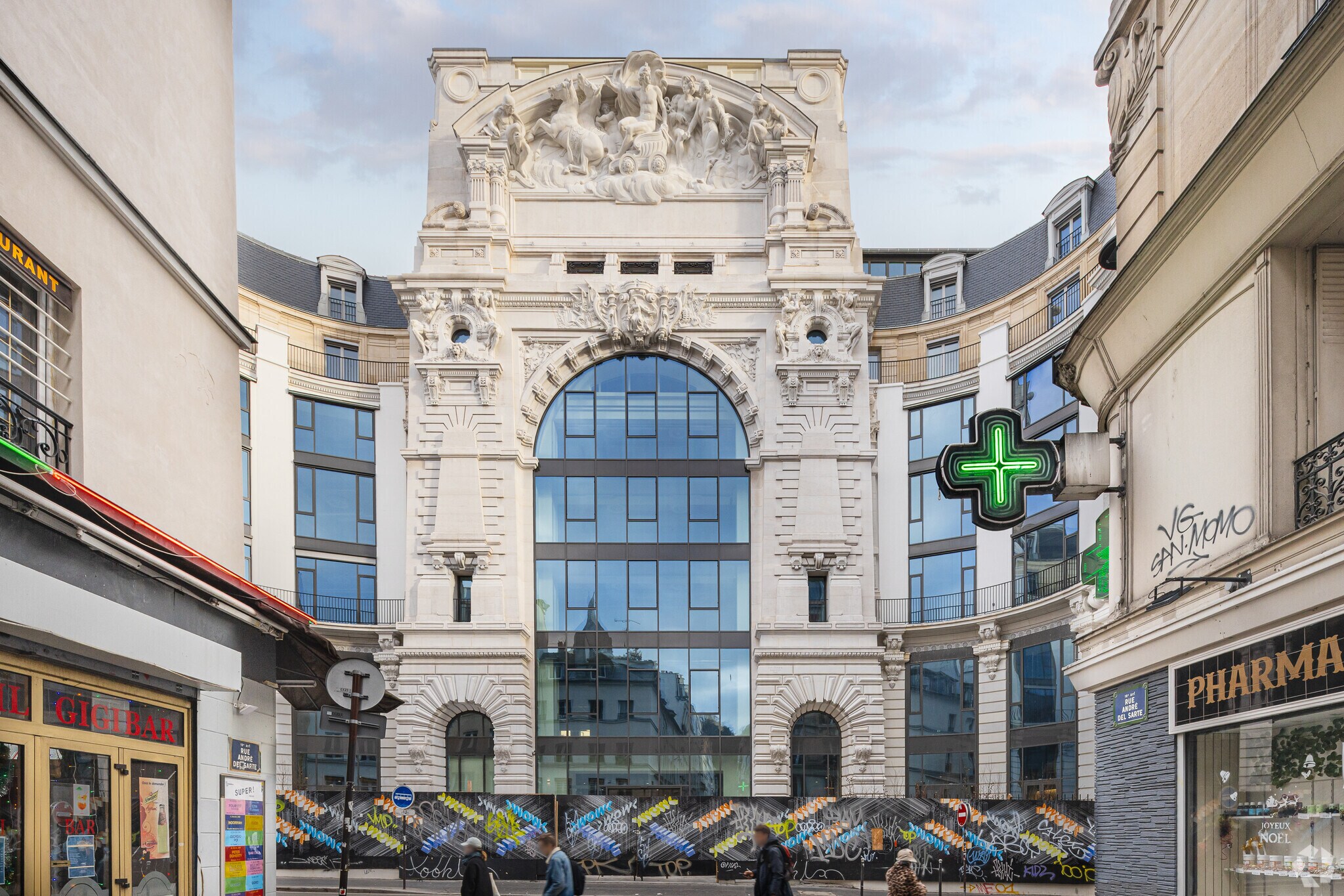 22-32 Rue De Clignancourt, Paris en alquiler Foto del edificio- Imagen 1 de 14