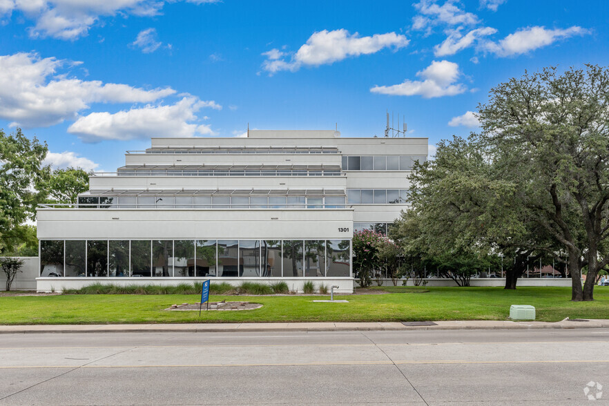 1301 S Bowen Rd, Arlington, TX en alquiler - Foto del edificio - Imagen 3 de 15