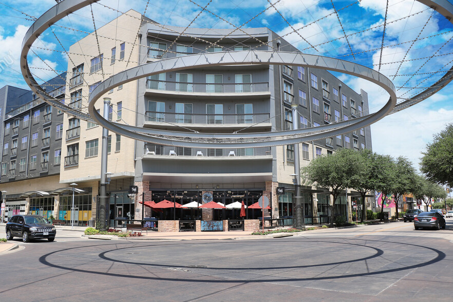 2973 W 7th St, Fort Worth, TX en alquiler - Foto del edificio - Imagen 2 de 12