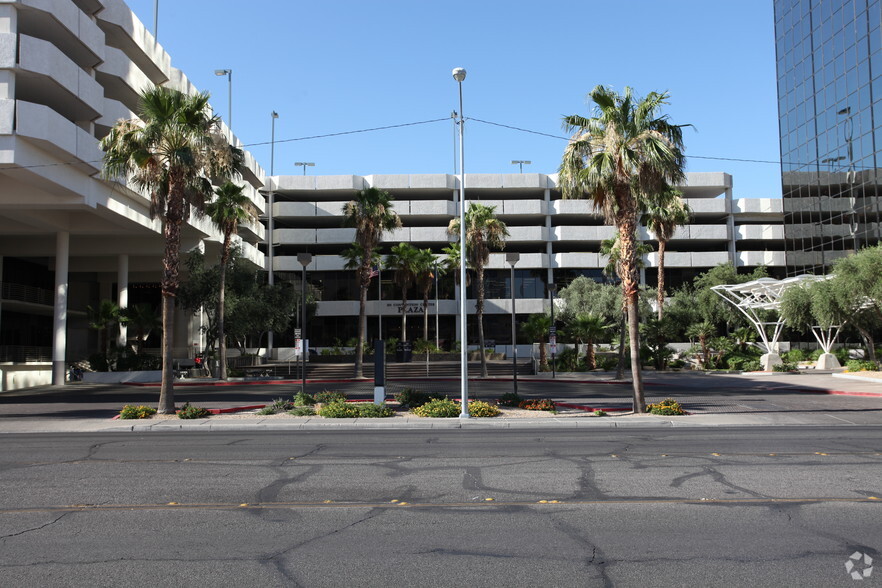 101 Convention Center Dr, Las Vegas, NV en alquiler - Foto del edificio - Imagen 2 de 11