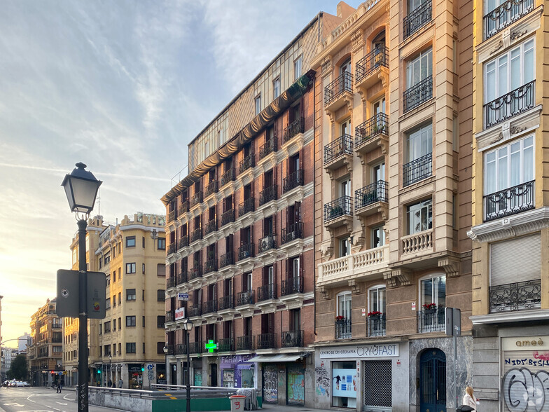 Calle Mejía Lequerica, 3, Madrid, Madrid en venta - Foto del edificio - Imagen 2 de 2