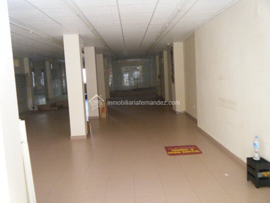 Local en Cáceres, Cáceres en alquiler - Foto del edificio - Imagen 3 de 19